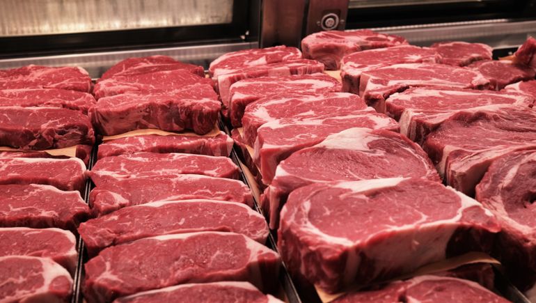 Depleted cattle herds push beef prices to near record levels