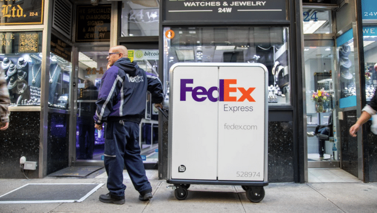 FedEx launches search to replace retiring CFO