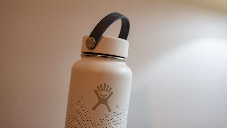 Hydro Flask owner shifts bottle production from China to Western.jpg