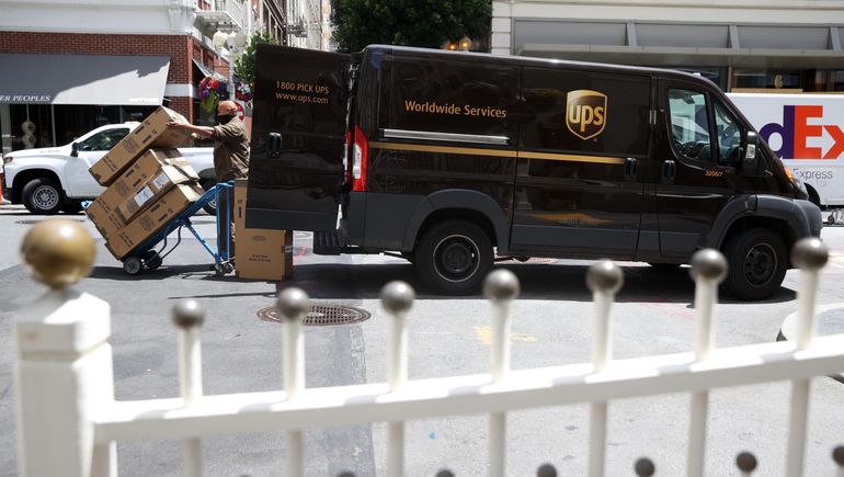 UPS pledges to reach deal with Teamsters by July 5.jpg