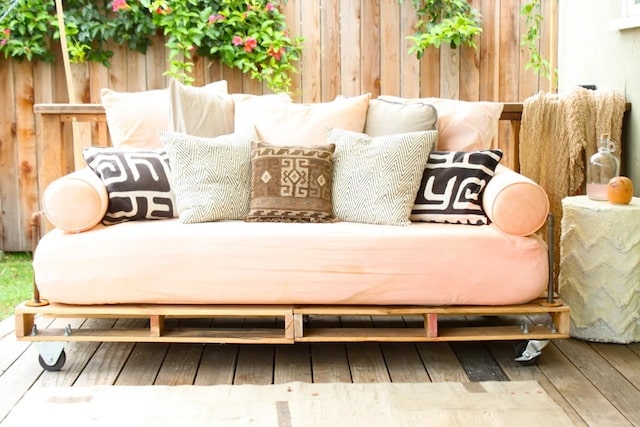 Reusing Pallets