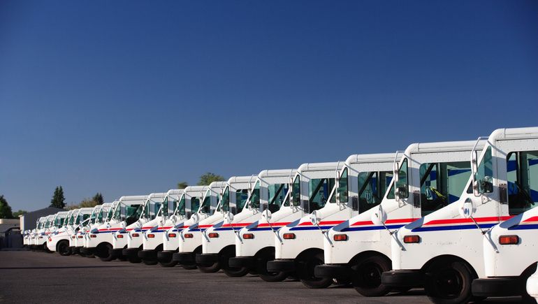 US Postal Service cuts aircraft volume by more than 90%