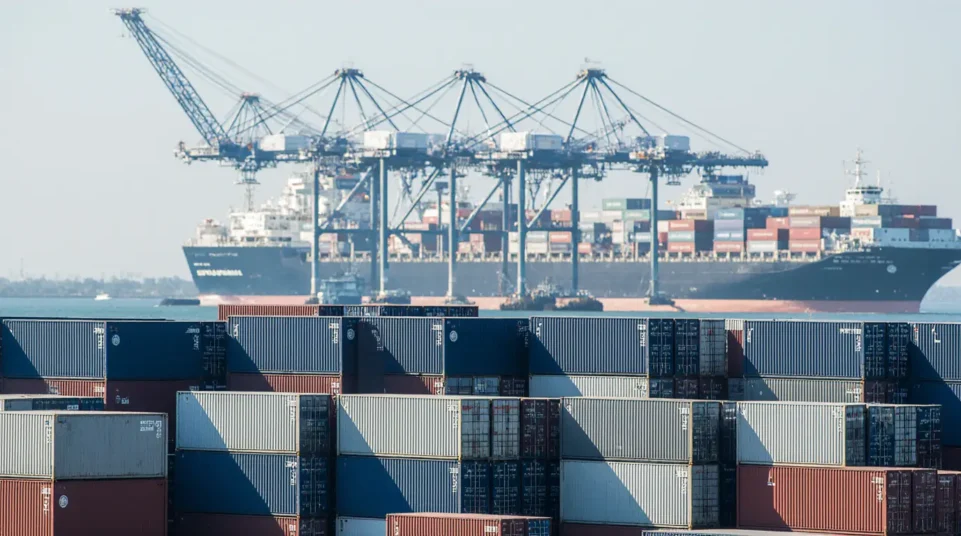 FCL vs. LCL Options for China to US Sea Freight